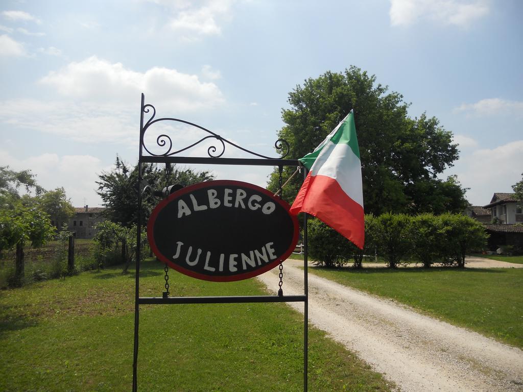 Albergo Julienne Arba Exterior photo